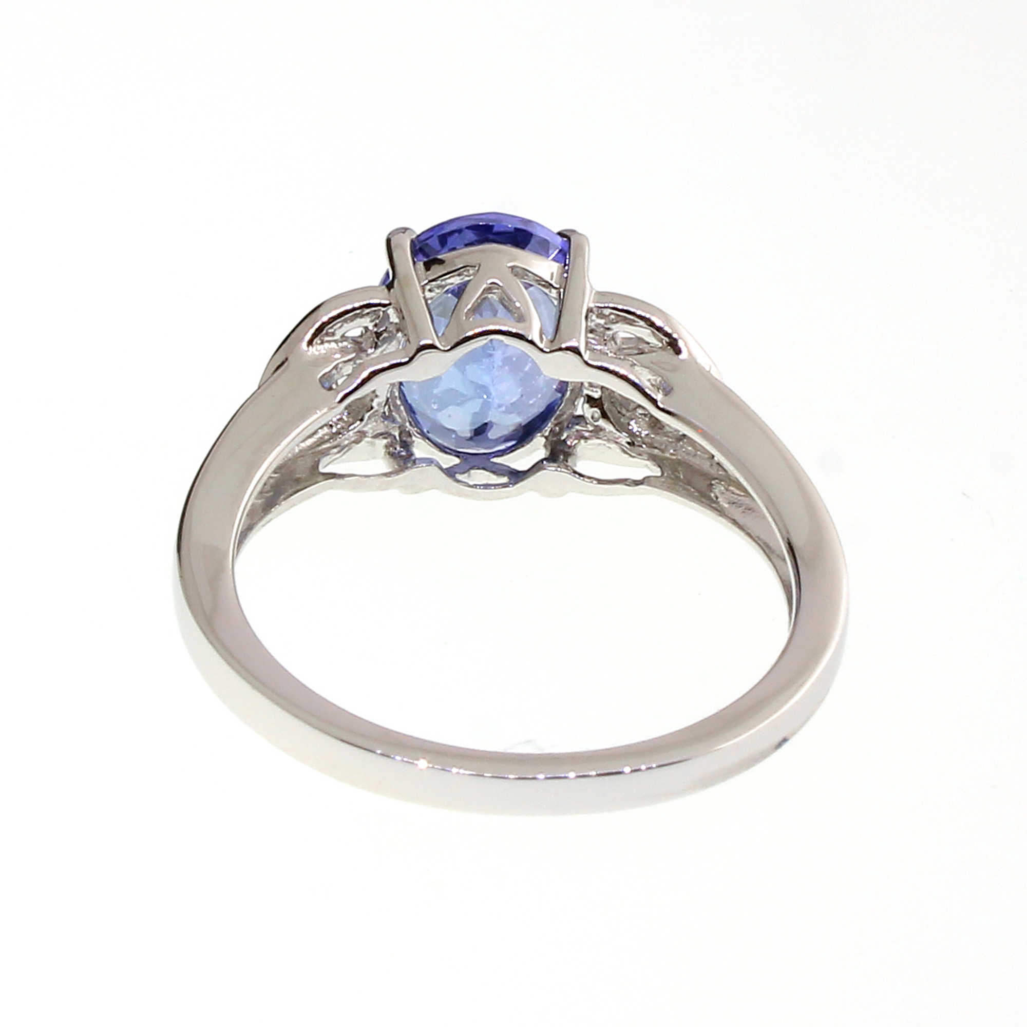2.3CT Tanzanite and 0.06CT Diamond Sterling Silver Ring (RM01) - Image 3