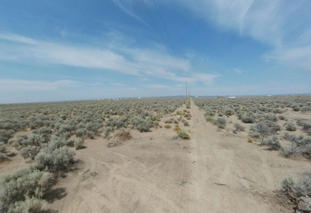 1 Acre Near Christmas Valley With High Desert Homesite Potential and Outdoor Appeal in Lake County