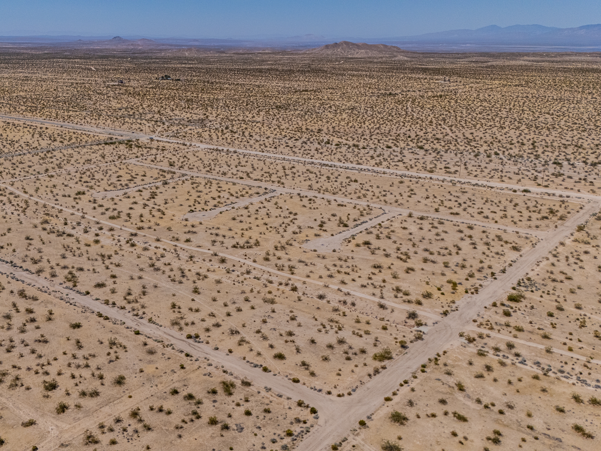 Southern California Kern County 1.85 Acre Property Near Galileo Park! Great Investment Loaded with Natural Amenities! Low Monthly Payments!