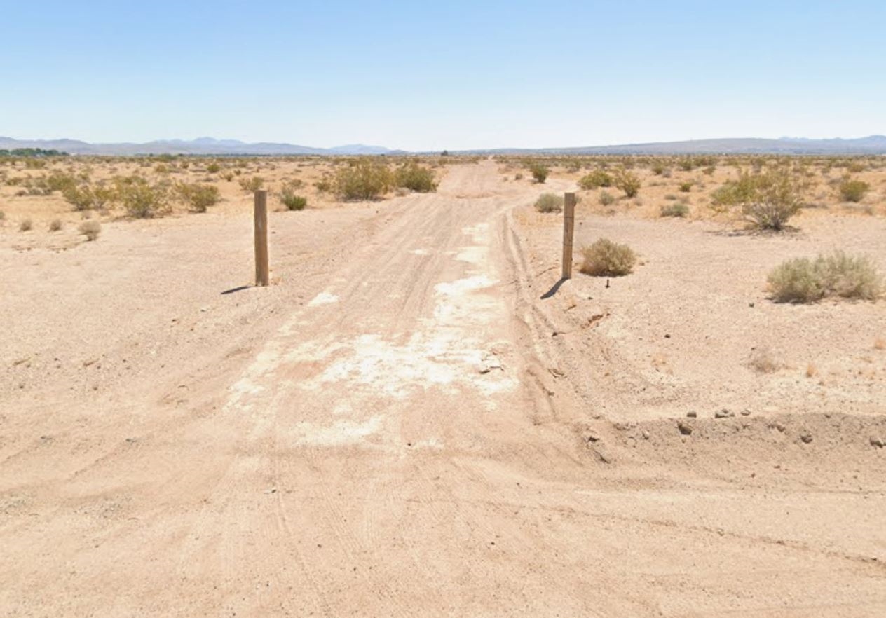 San Bernardino County 2.5 Acre Southern California Property near Barstow and Development! Great Size Property Investment! Low Monthly Payments! - Image 4