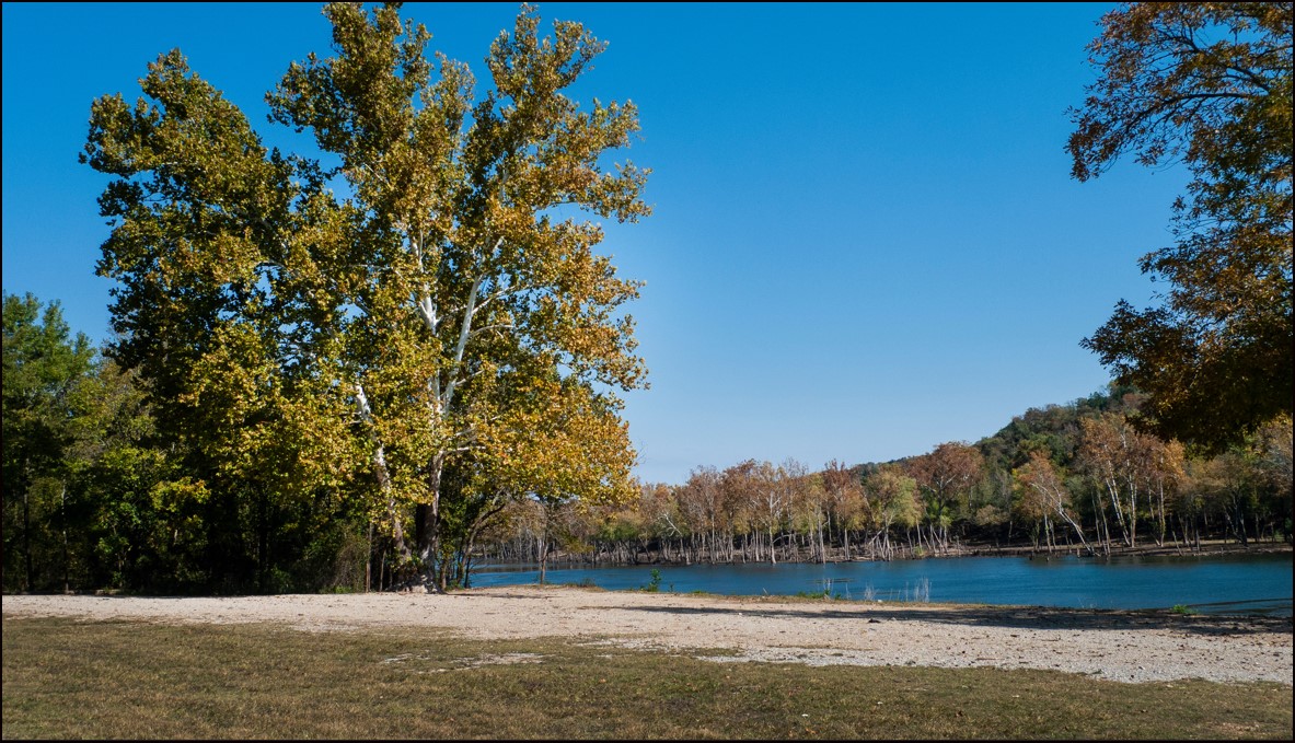 Arkansas Sharp County Lot in Cherokee Village! Superb Recreational Community Loaded with Amenities! Low Monthly Payments!