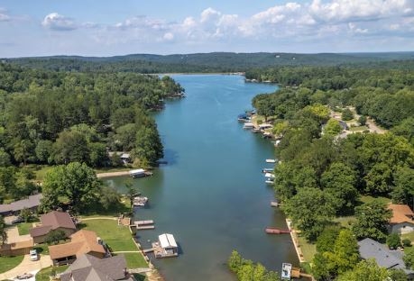 Road Frontage Cherokee Village Lot in Sharp County Arkansas! Great Homesite Investment with tons of Community Amenities! Low Monthly Payments!