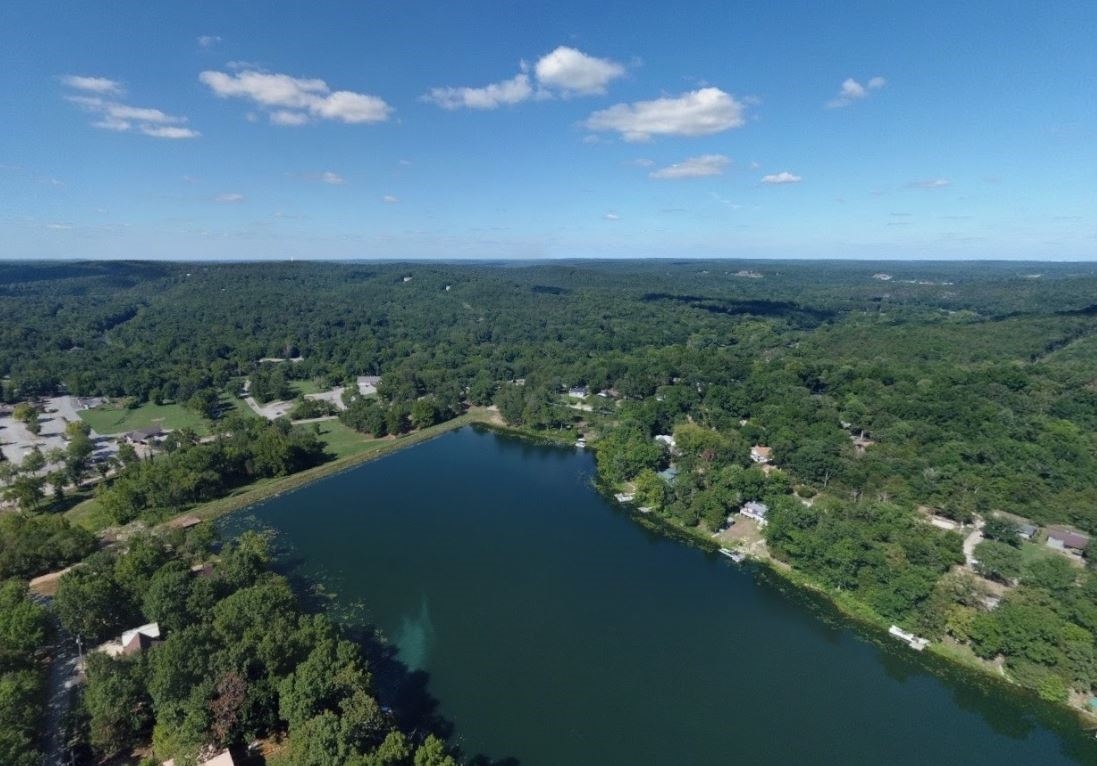 Quiet Cherokee Village Lot in Sharp County With Nearby Lakes