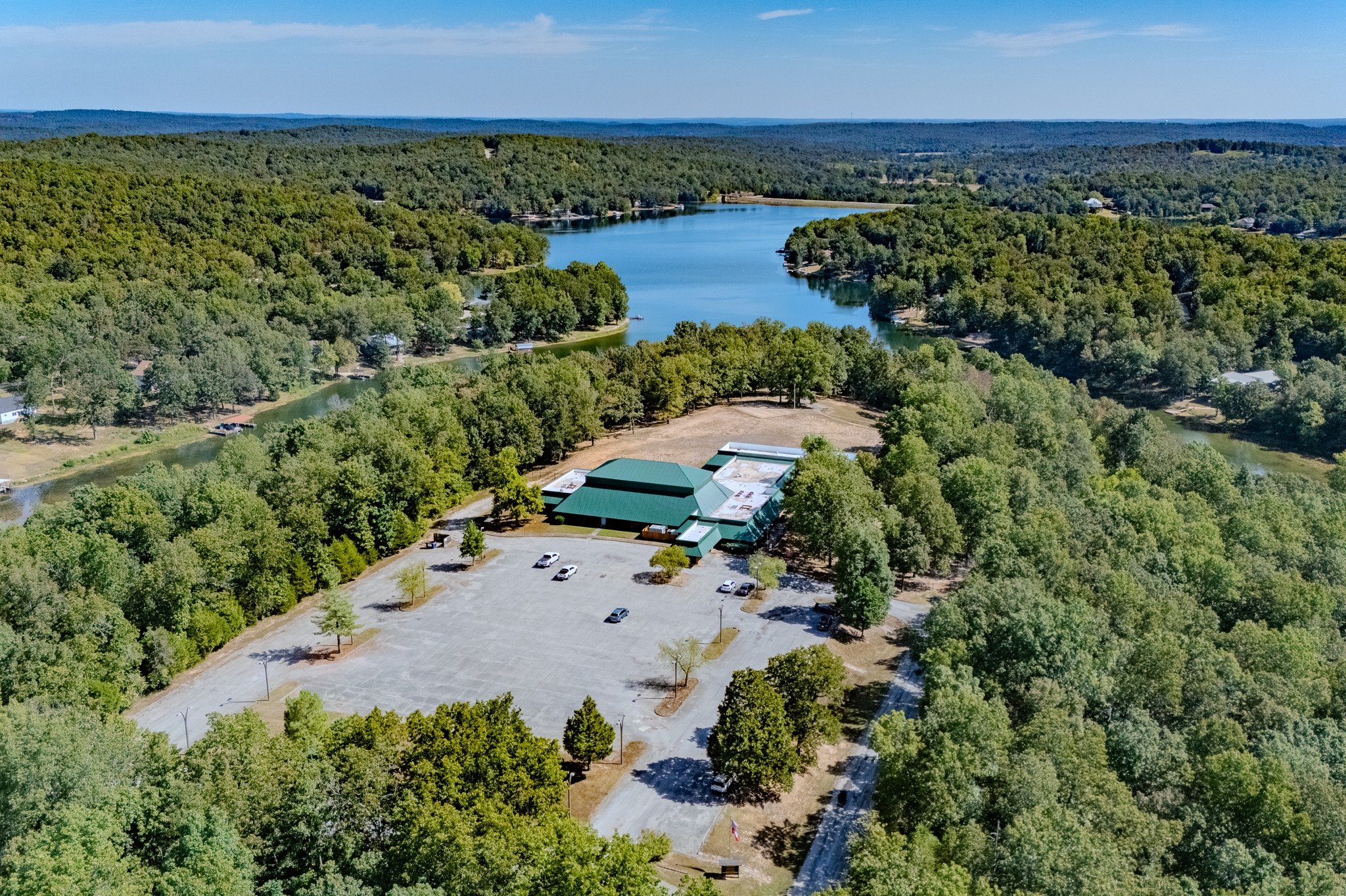 Arkansas Fulton County 0.55 Acre Rare Double Lot in Cherokee Village! Great Investment Loaded with Resort Amenities! Low Monthly Payments! - Image 2
