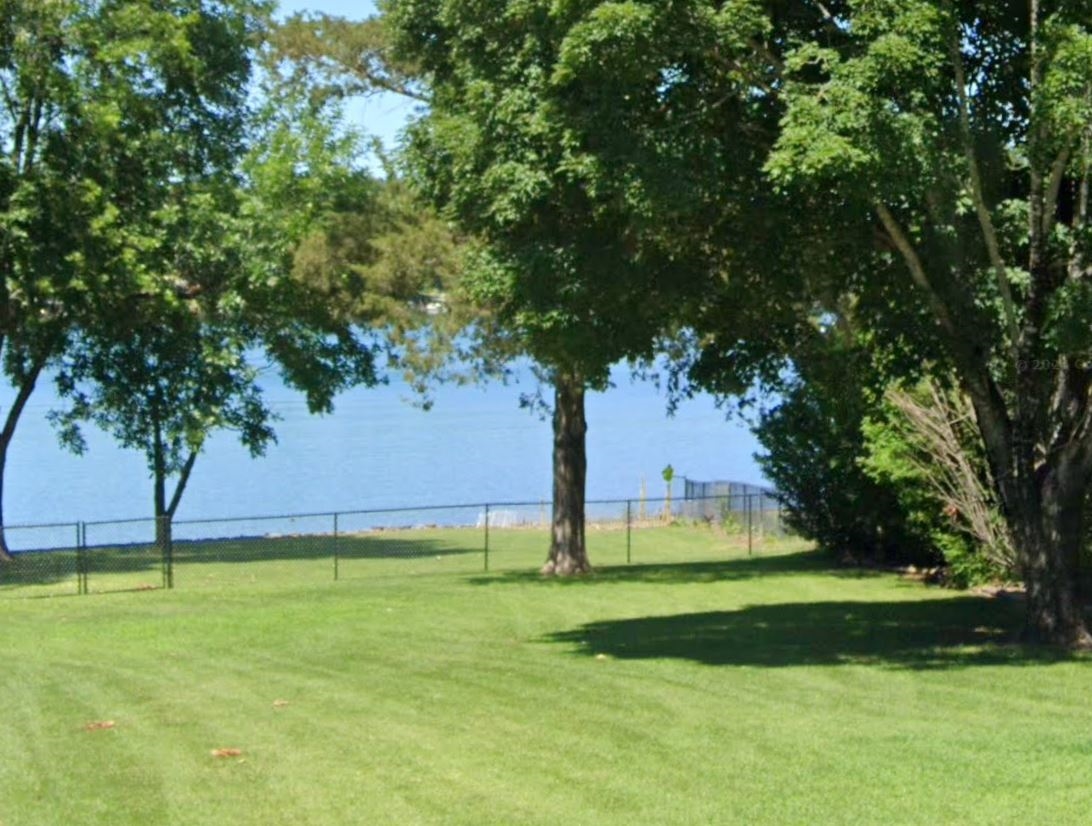RARE TRIPLE LOT! Arkansas Fulton County 0.79 Acre Cherokee Village Investment Homesite! Low Monthly Payments! - Image 3