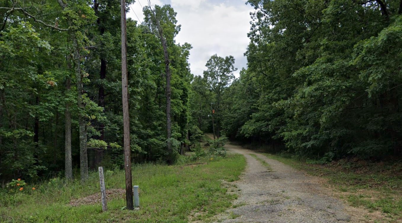 Ozark Acres Lot One Block From Lake Vagabond in Sharp County - Image 11