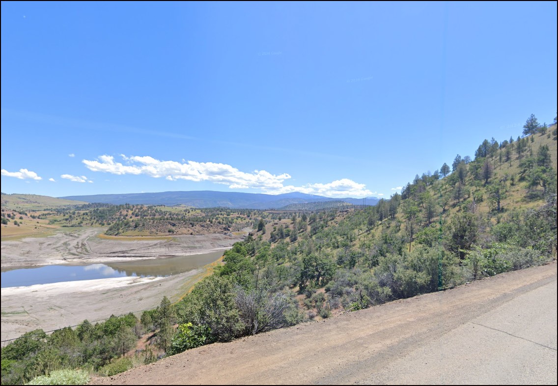 Northern California 3.3 Acre Siskiyou County Prime Property Near River and Homes in Breathtaking Scenery! Low Monthly Payments! - Image 4
