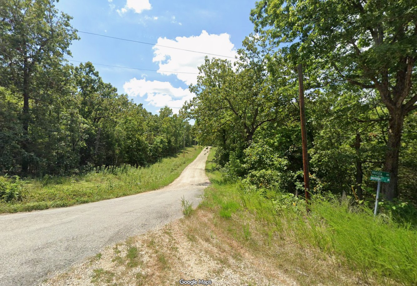 Stay Close to Lake Aztec on 0.24 Wooded Acres in Fulton County, Arkansas