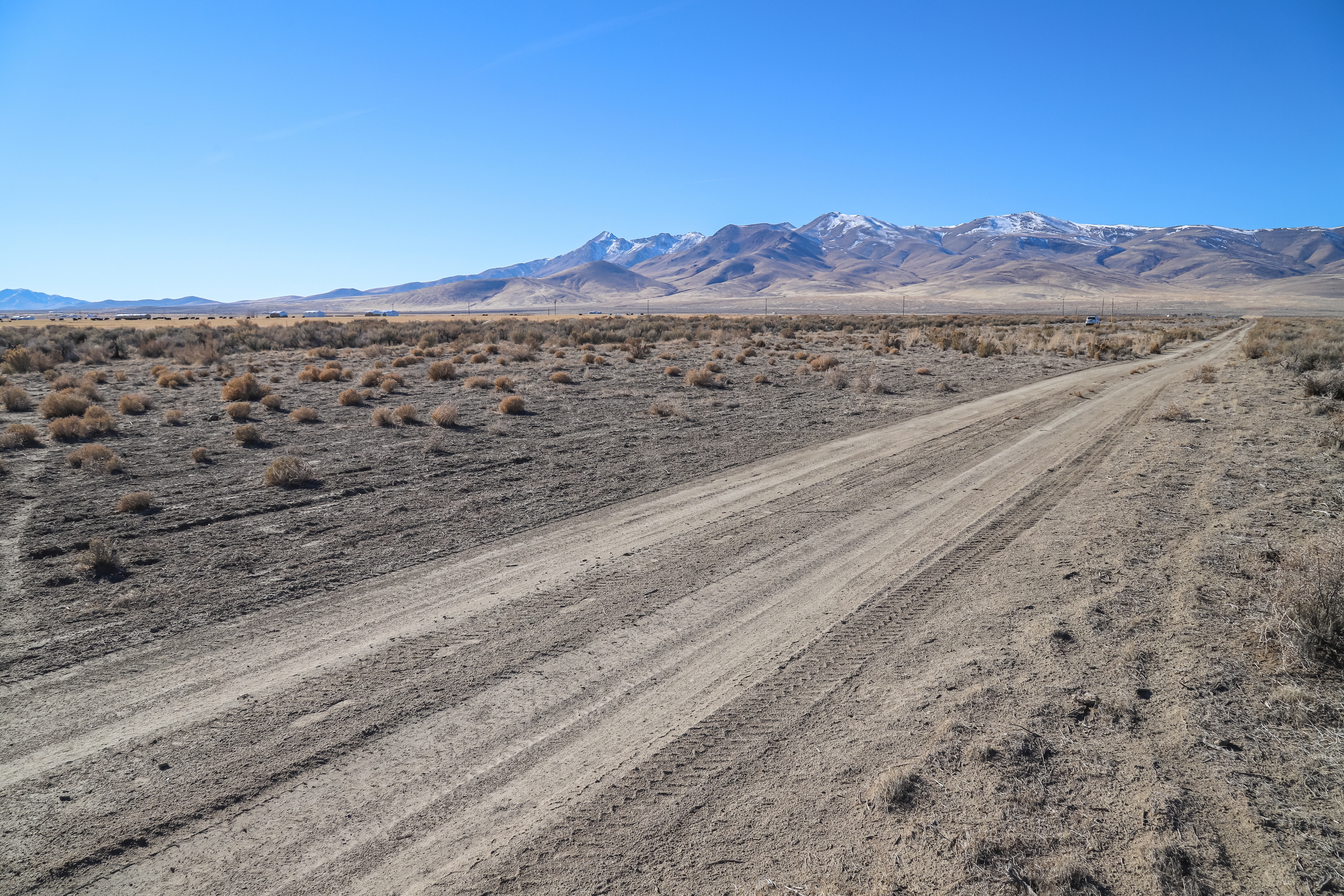 Thursday Weekday Flash Sale | Land, Jewelry, Gems & More