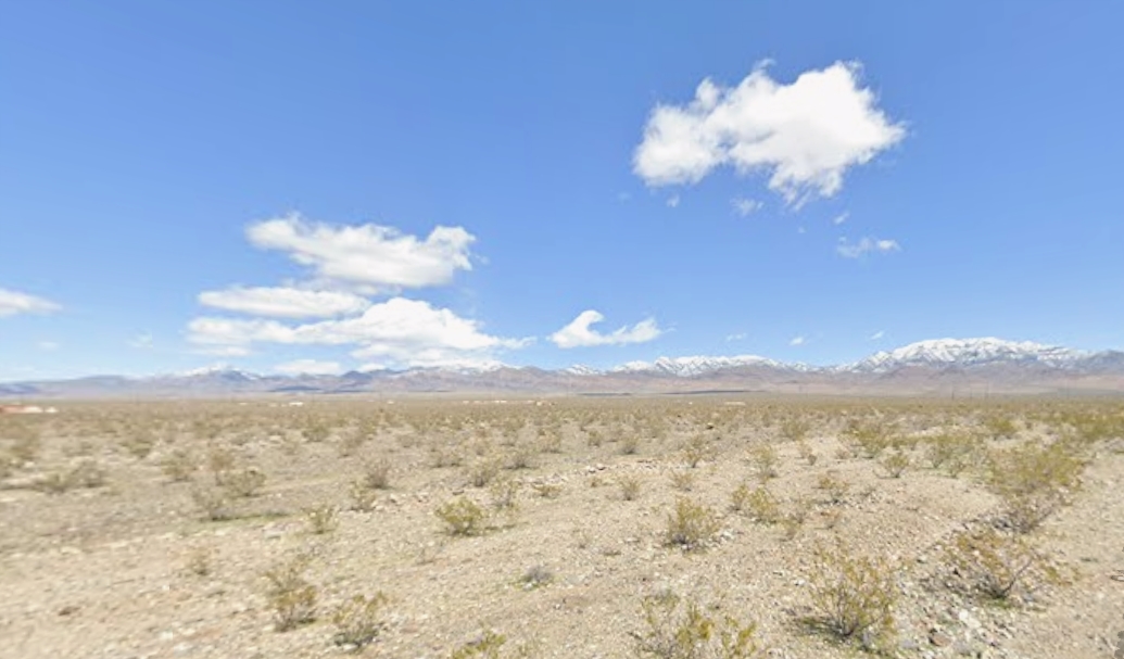 Saturday Rare Selection | Win Land, Jewelry, Collectibles & More