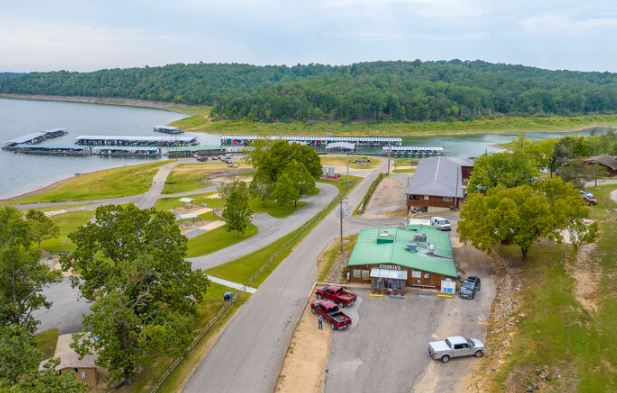 Missouri Ozark County 0.24 Acre Lot near Bull Shoals Lake and Branson! Great Lake Access Investment with Local Tourism Attractions! Low Monthly Payment!