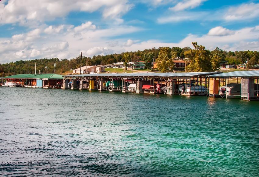 Missouri Ozark County 0.24 Acre Lot near Bull Shoals Lake and Branson! Great Lake Access Investment with Local Tourism Attractions! Low Monthly Payment!