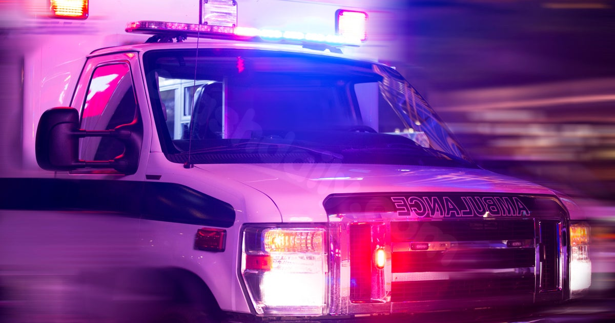 Red Oak teen struck, killed by vehicle trying to retrieve shoe on highway, police say