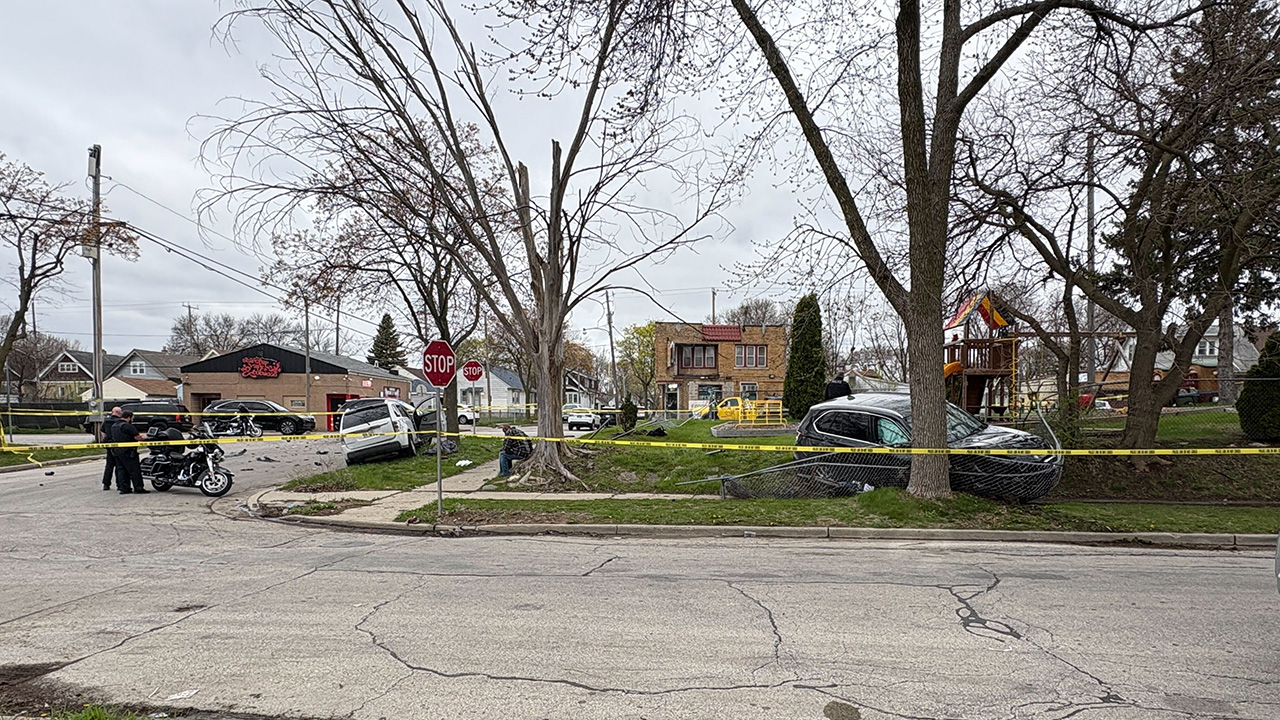 Deadly accident near 36th and Glendale in Milwaukee; 1 fatality, 1 person in custody