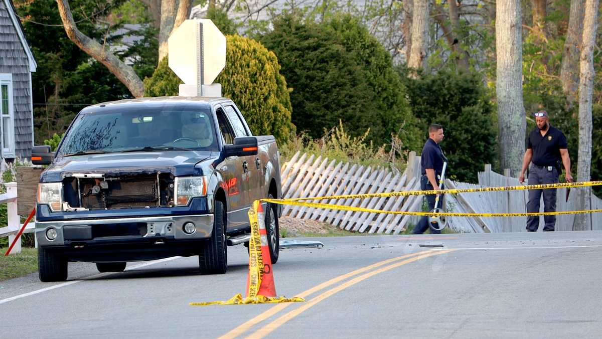 Man in cape killed in fast motorcycle wreck, cops report