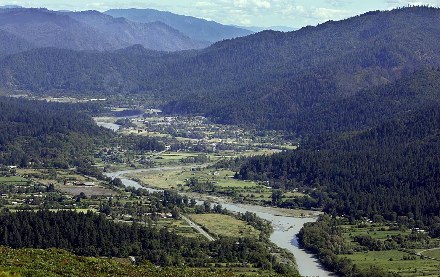 Tragic accident in Northern California: Baby presumed dead as family car plunges off cliff