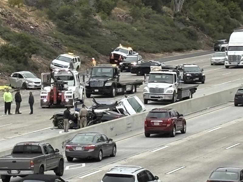 Fatal pile-up closes 805 freeway