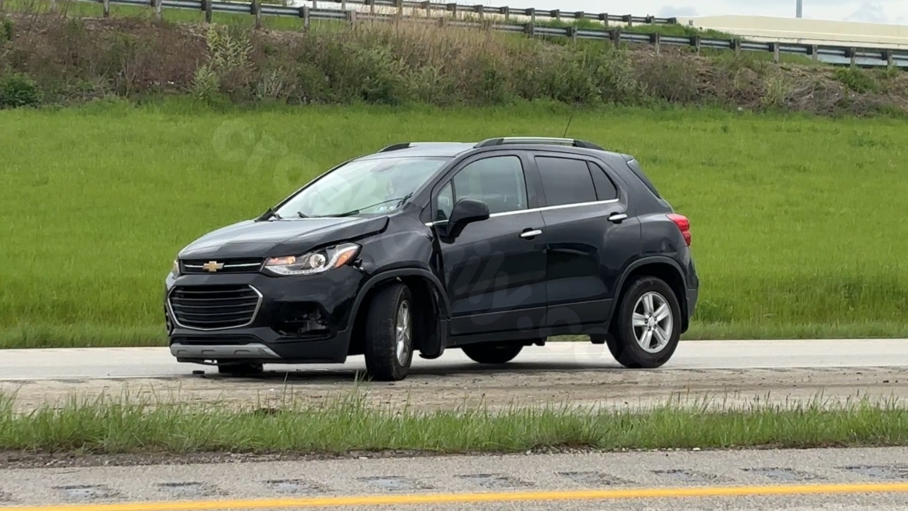 One person hospitalized in three-vehicle highway collision
