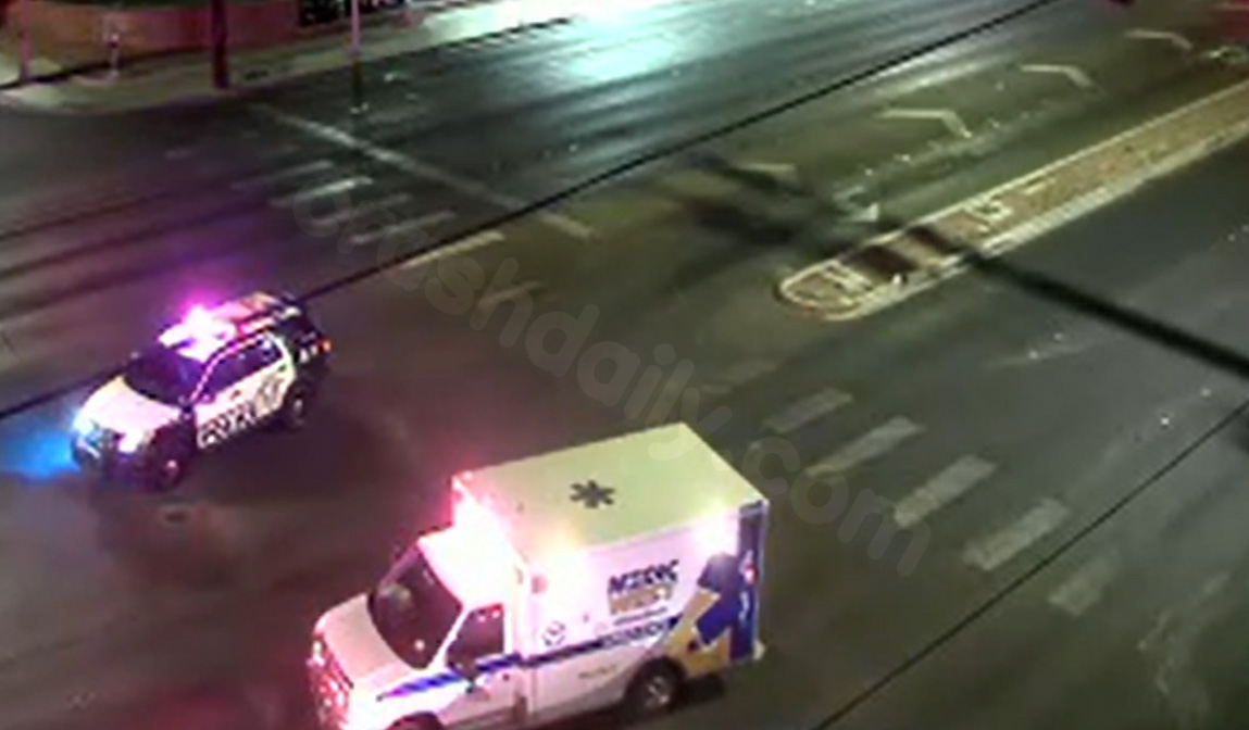 Police: Driver triggers 3-vehicle collision by running red light