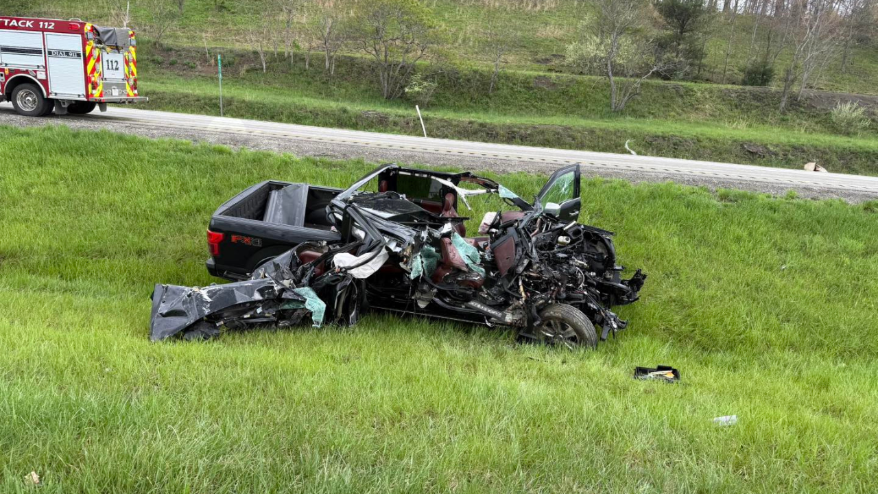 Sunday morning crash injures one in Preston County