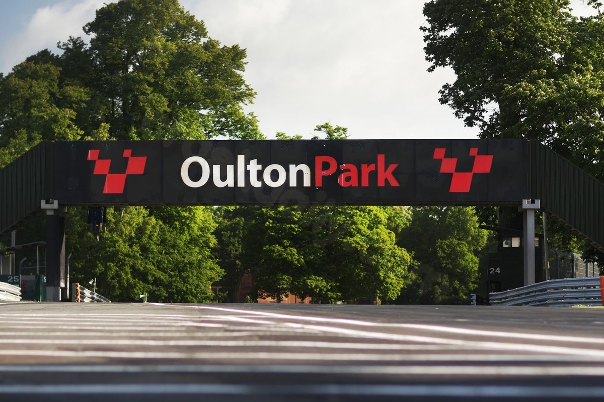 Police to probe deadly accident at British Superbike's Oulton Park event.