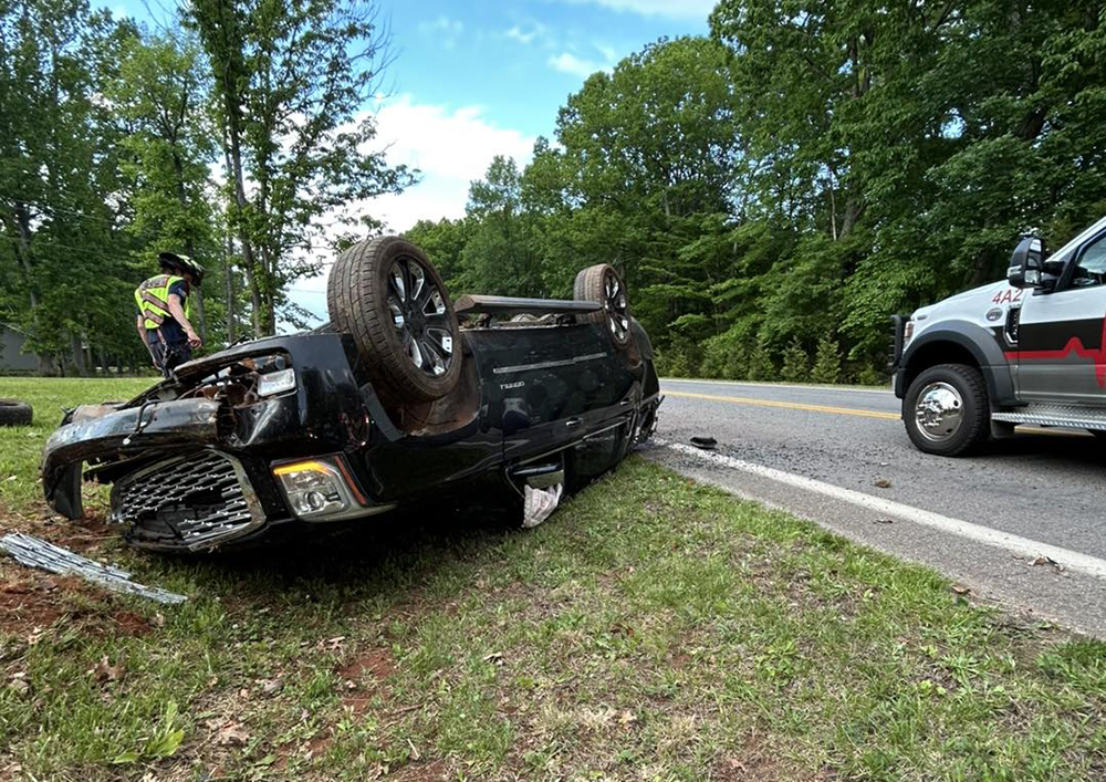 Appomattox crash injures one
