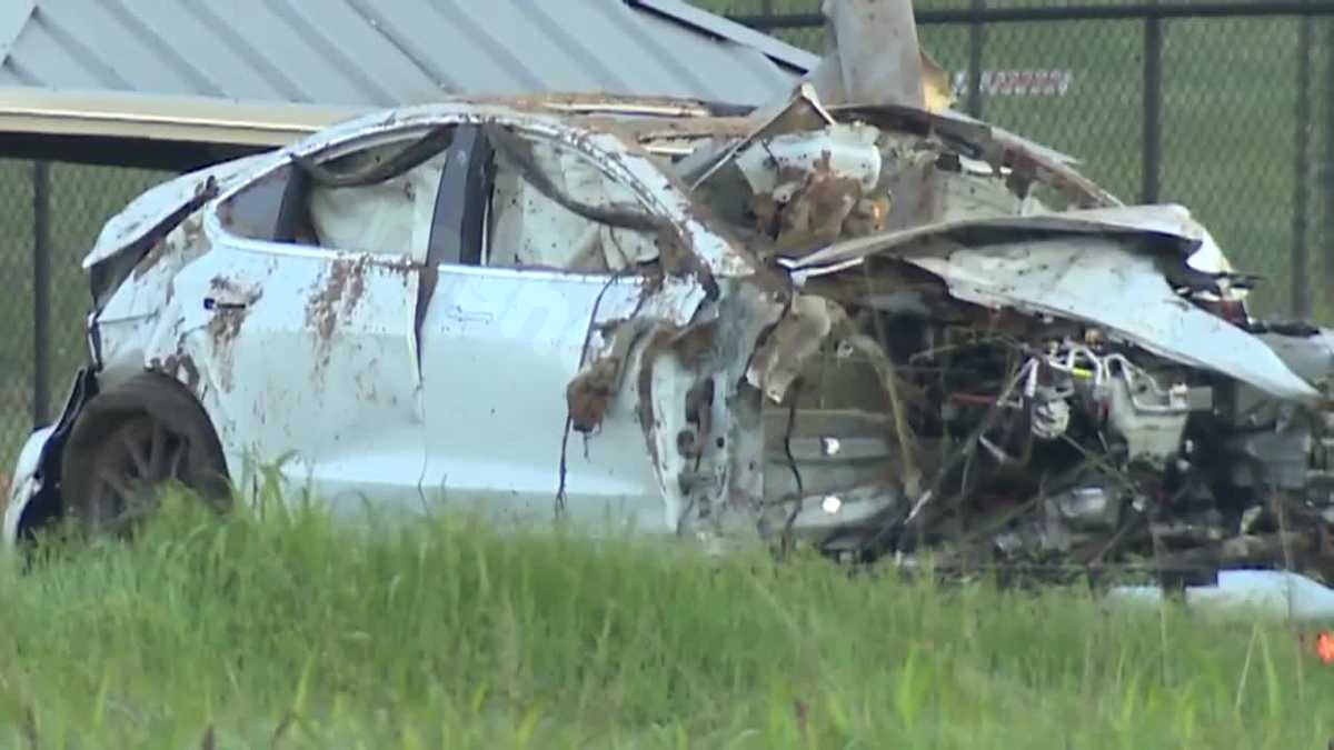 Fatal accident in west OKC as car plunges into riverbank