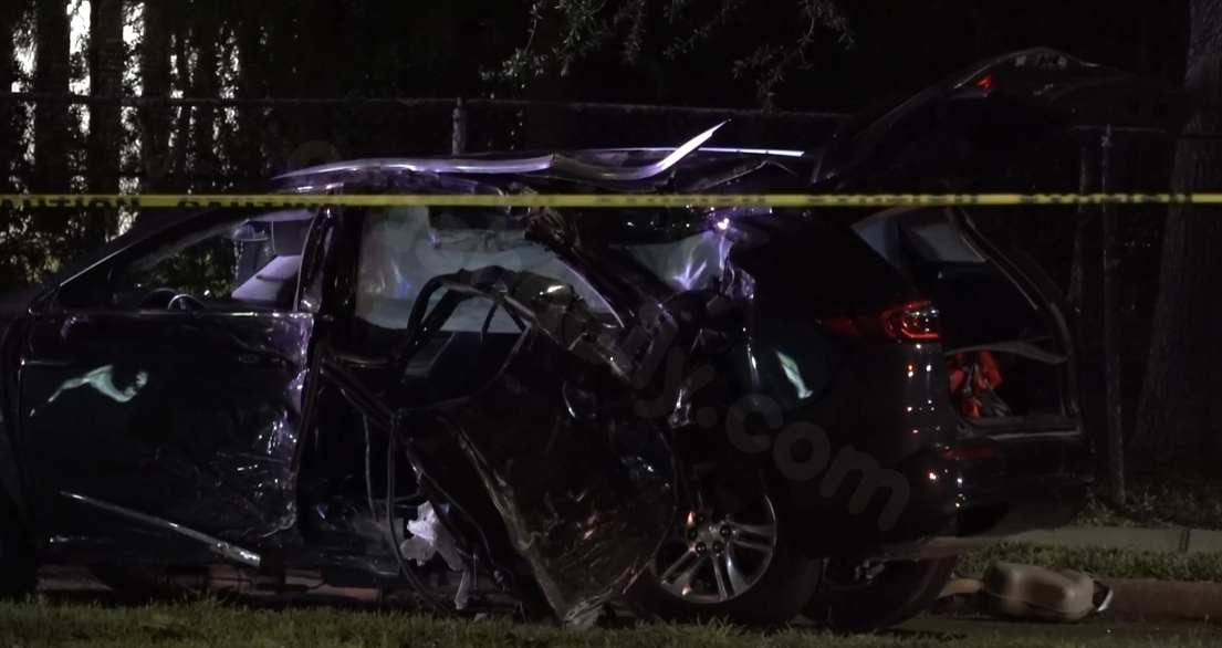 Teen passenger dies in crash, 2 young occupants flee scene, authorities report