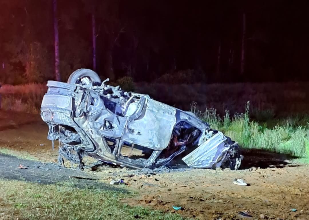 High-speed police chase ends in fatal crash