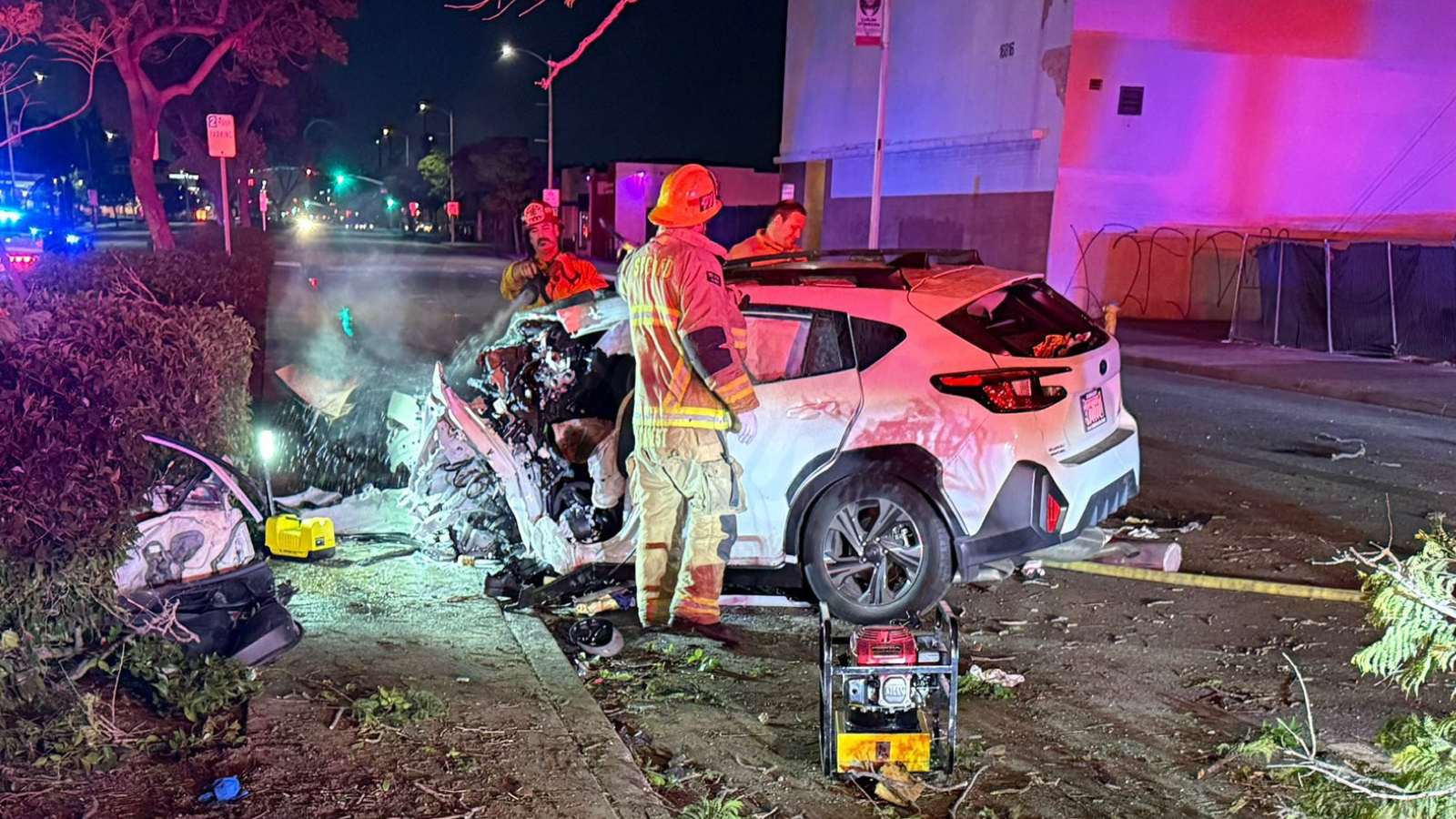 Car catches fire after slamming into tree in Fontana; 1 dead, 4 hurt