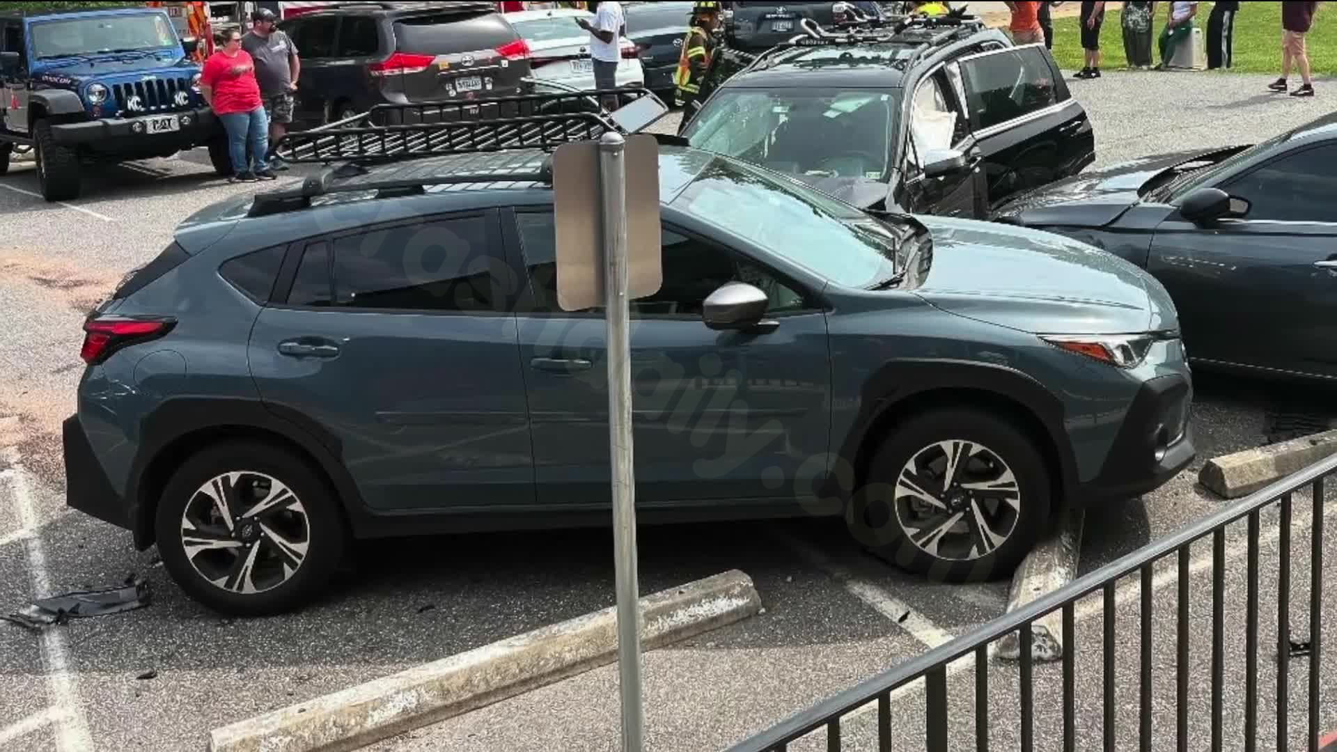 New info about 'terrible' crash that damaged cars parked outside Zorch Pizza