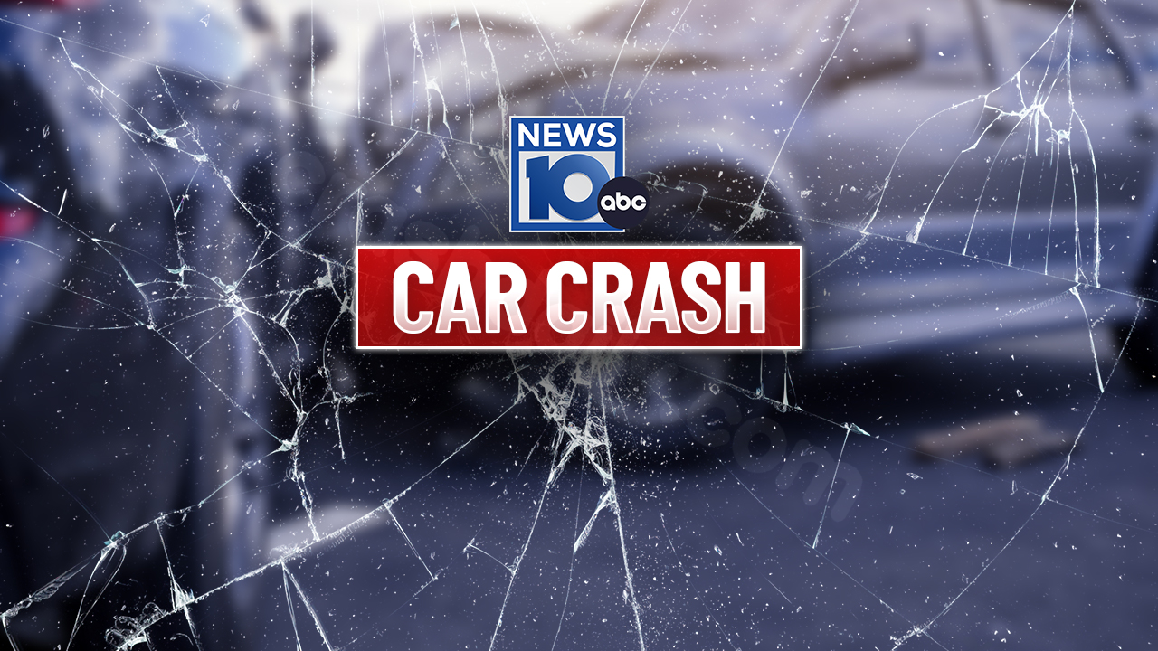 Car crash with injuries closes all lanes of Route 9 in Schodack