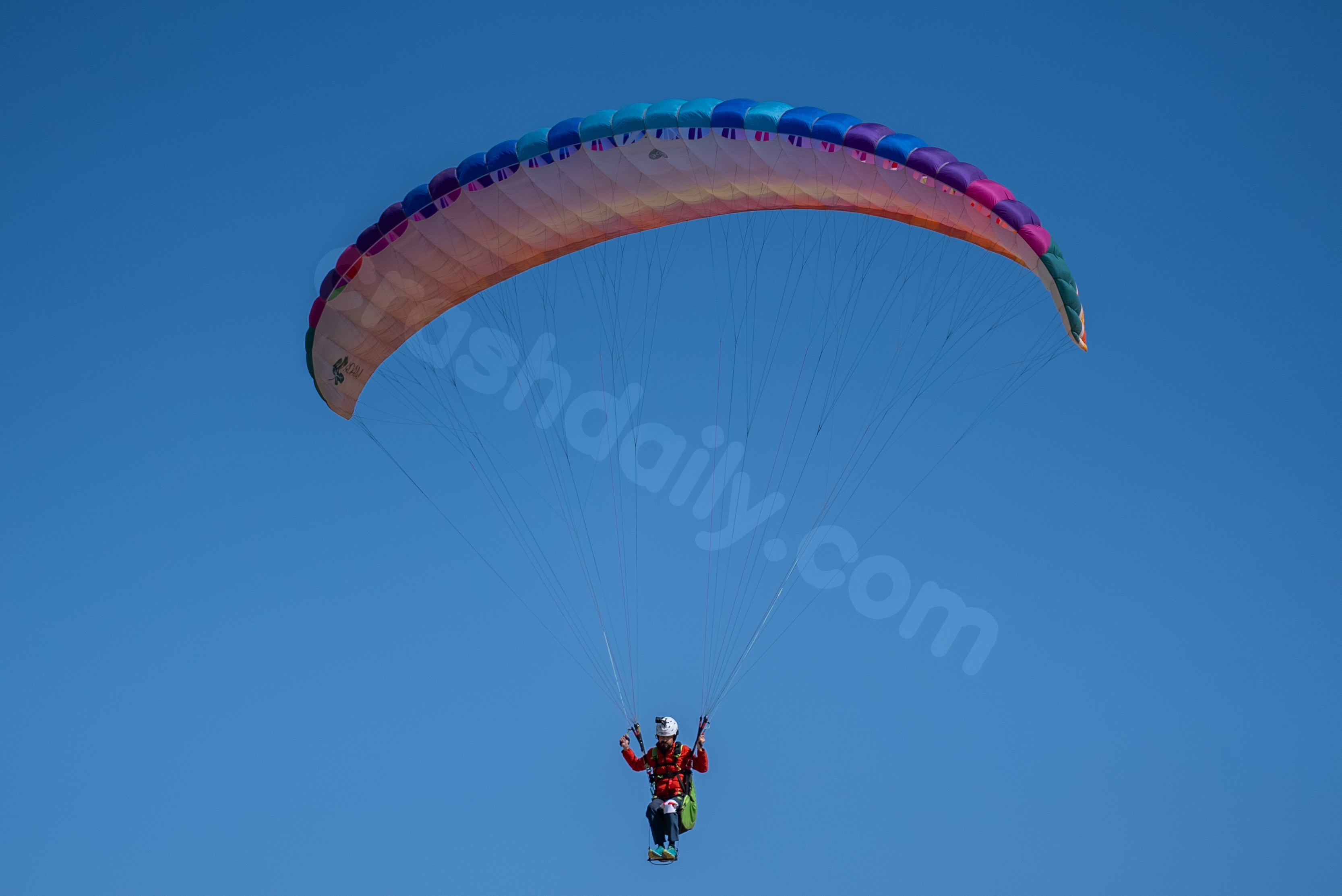 Person falls 50 feet down rocks in Vacaville paragliding accident