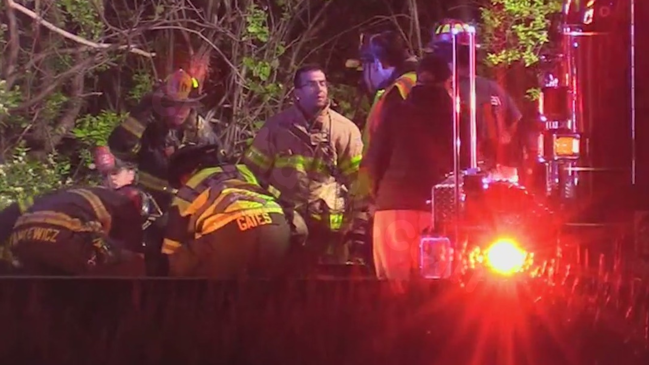 3 injured in early-morning rollover crash along Route 41 in Lake Forest