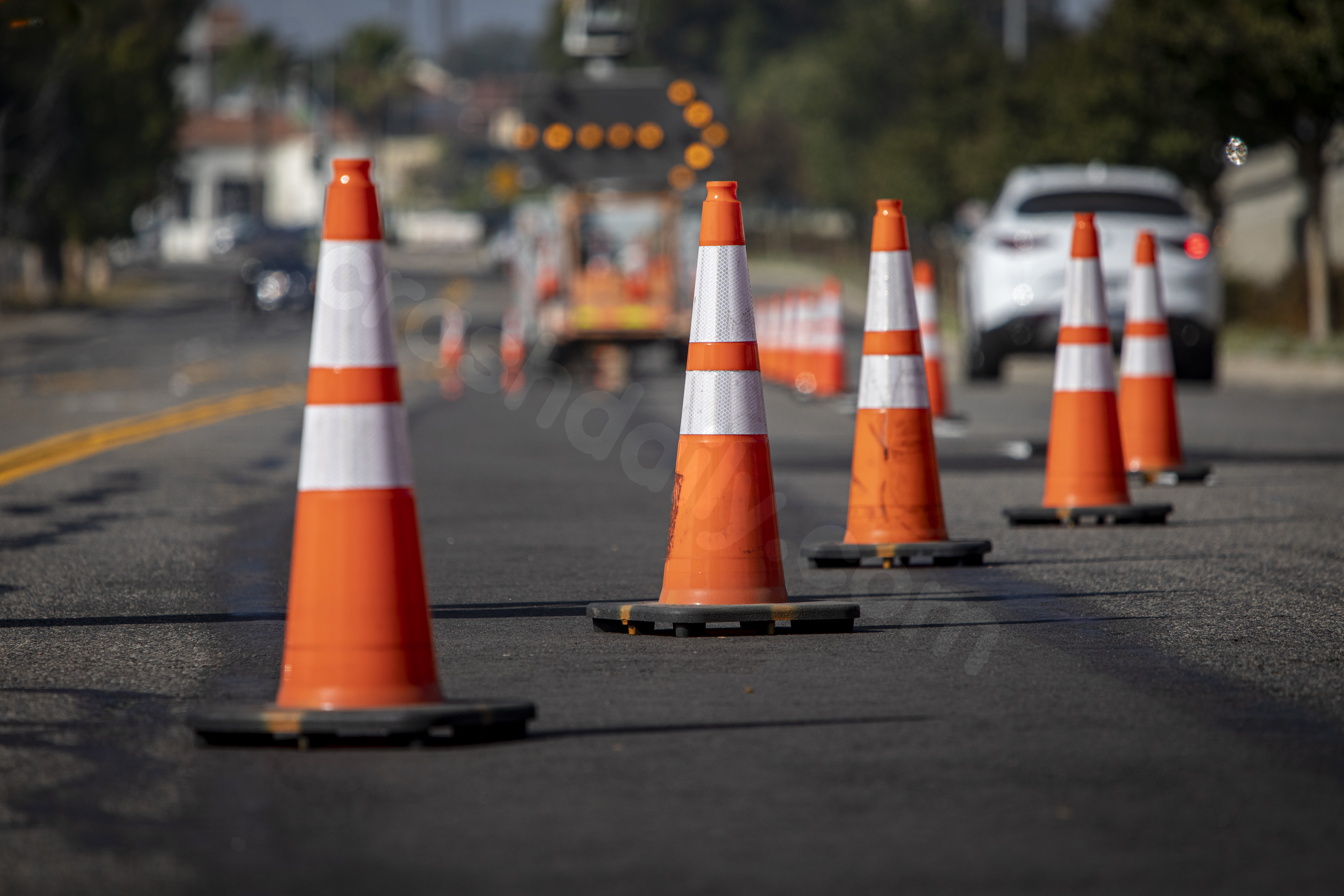 Car crash shuts down parts of US-50 in Northern California