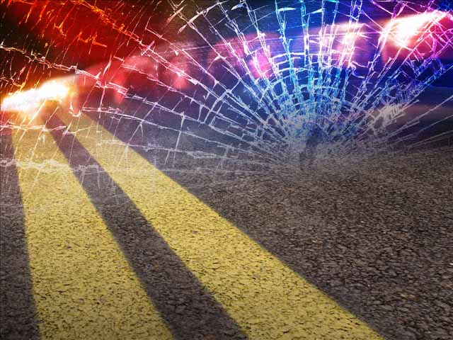 Woman, minor injured in New Circle Road crash