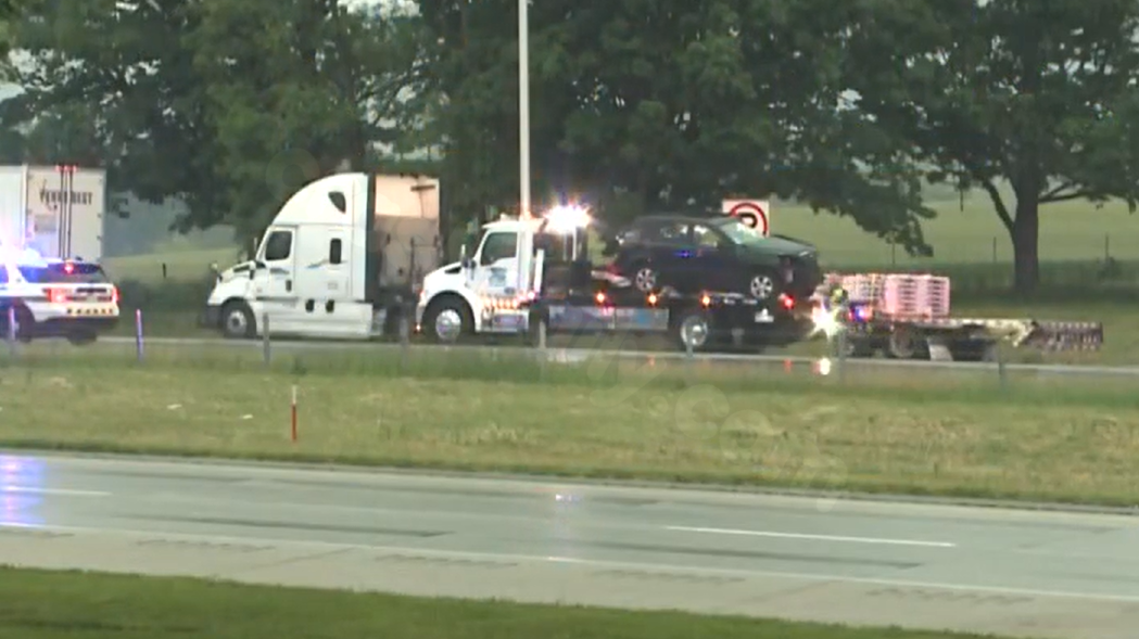 21-year-old woman killed after crashing into flatbed truck on I-81 in Dauphin County, Pa.