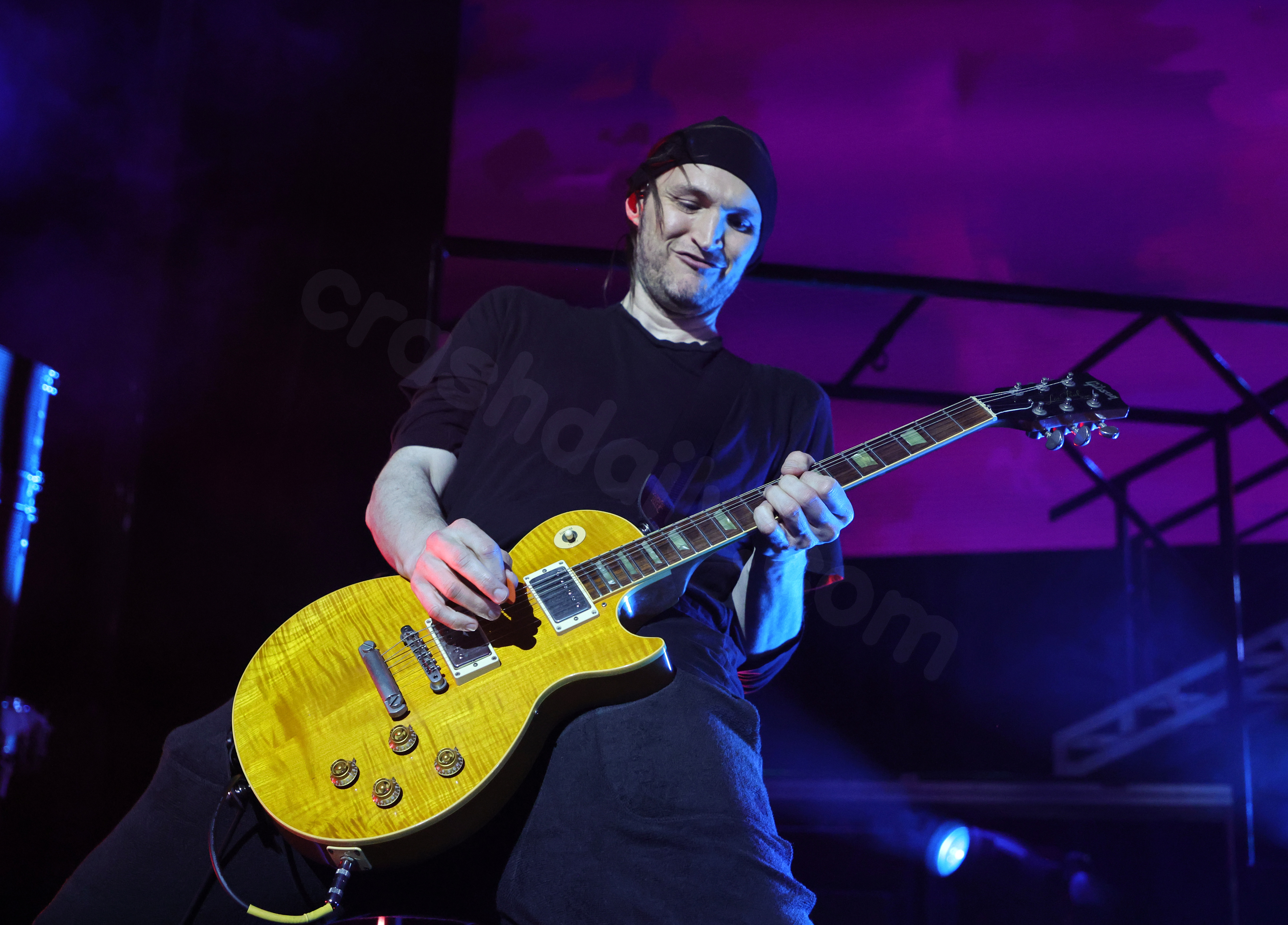 Ex-Red Hot Chili Peppers guitarist agrees to plea deal in deadly accident