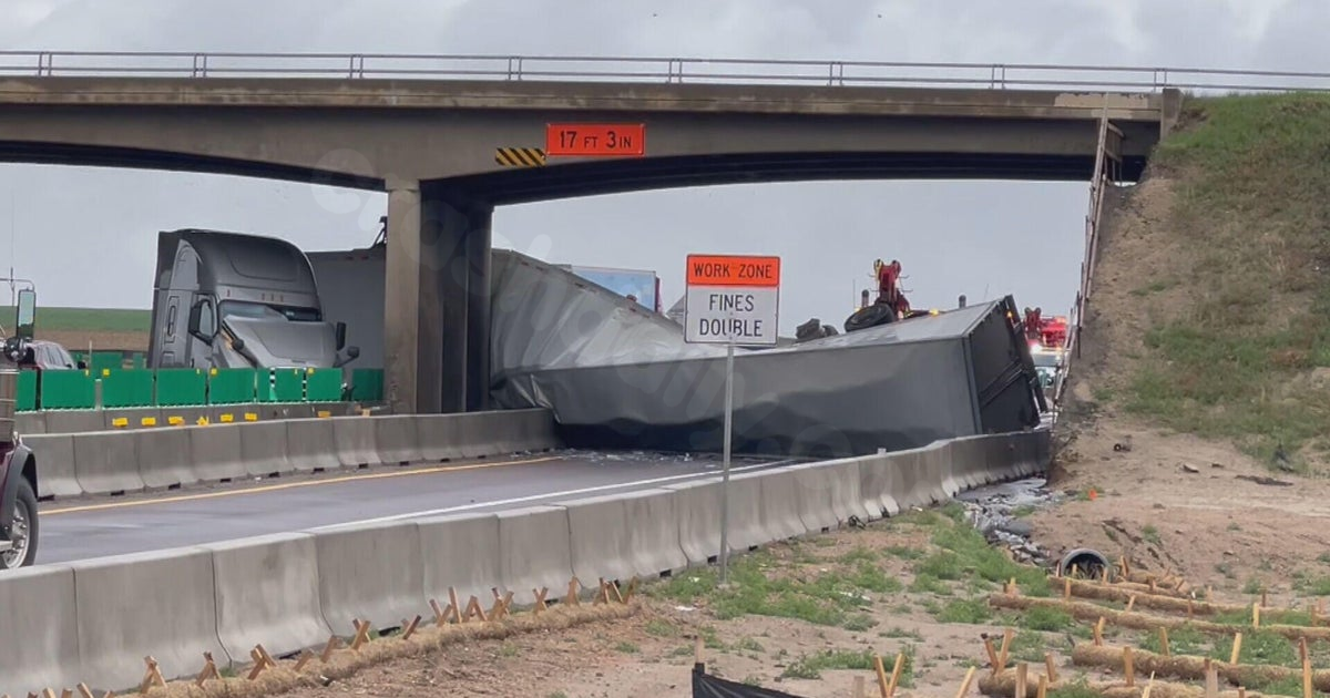 I-25 shut down in both directions in Northern CO due to 2 semi-truck collision