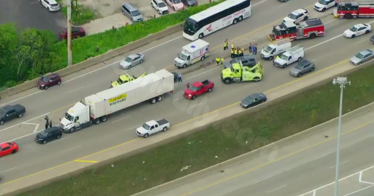 Traffic delays on Stevenson Expressway due to multiple-vehicle collision at Halsted Street
