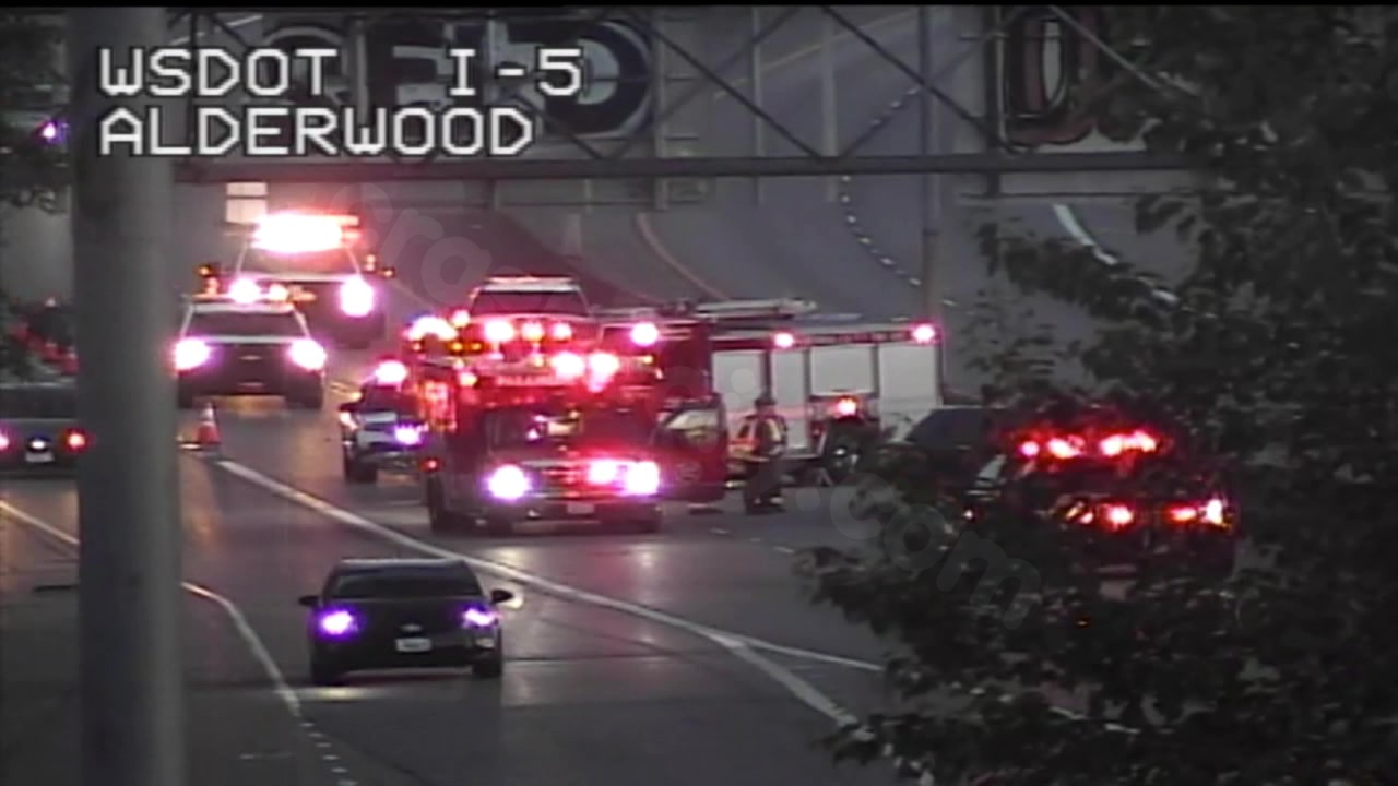 Fatal accident on SR 525 near I-5/I-405 interchange in Lynnwood, WA