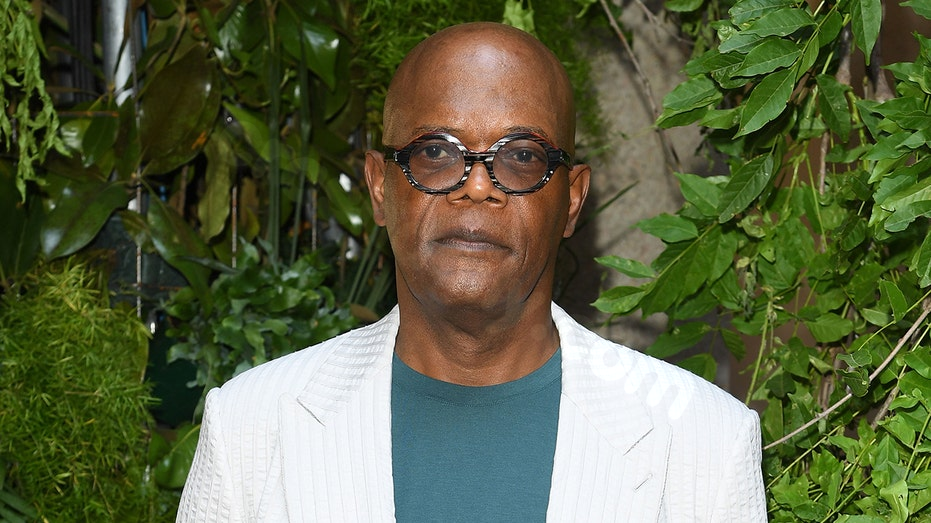 Survival of Samuel L. Jackson in NYC subway train accident.