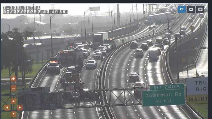 Major accident closes I-10 West at Highrise Bridge