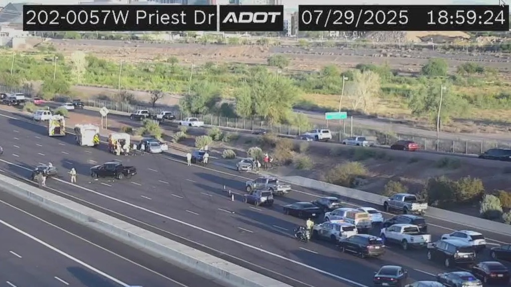 Closure of EB Loop 202 in Tempe from multi-vehicle collision