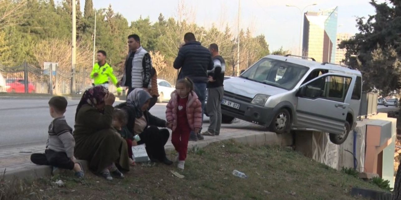 Gaziantep'te endişe veren olay: Taşıt köprüde sıkıştı