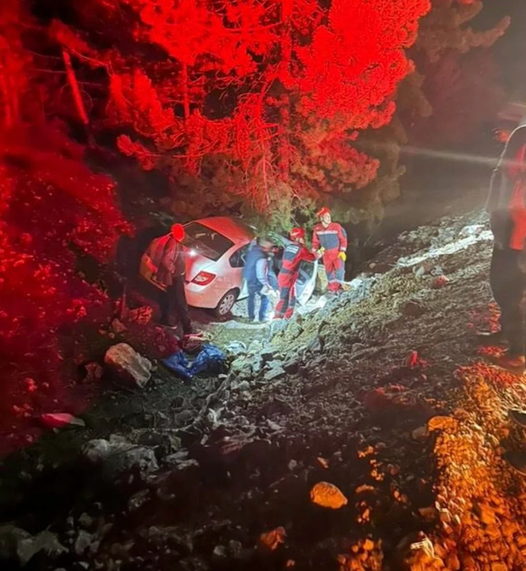 Menteşe'de İl Nüfus Müdürü ve eşinin karıştığı ciddi bir trafik kazası meydana geldi.