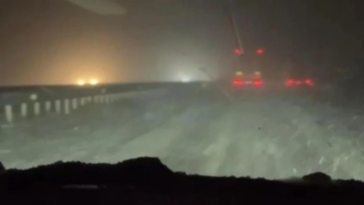 Nevşehir-Aksaray yolu buzdan dolayı kapandı: Trafik çift yönlü durdu - Oxu.az