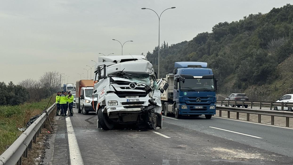Anadolu Otoyolu'nun Kocaeli kesiminde zincirleme kaza