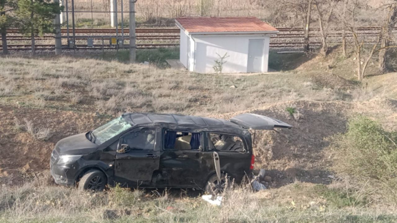Ünlü oyuncu trafik kazası geçirdi