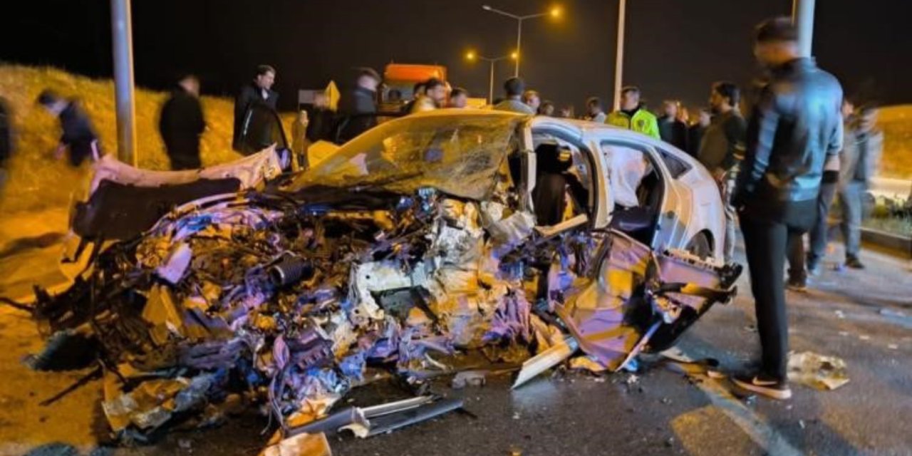 Van’da feci trafik kazası: 3 ölü, 2 yaralı
